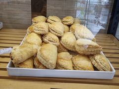 榴莲酥-长发西饼(临顿路店)