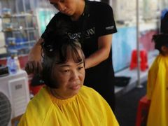 -首脑美容美发化妆美甲培训学校(龙岗校区)