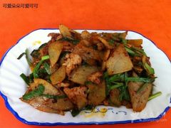 土豆盐煎肉-芳芳餐厅(白沙路店)