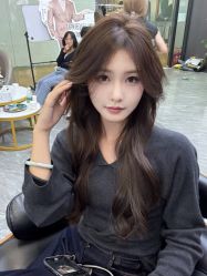 -藤野造型烫染·漂发