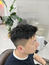 -尤司男士国潮理发馆