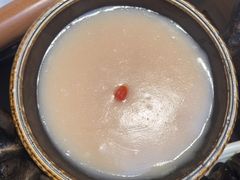 -老牌坊云南鱼豆花火锅(哈西万达店)