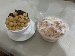 鹰嘴豆黑糯米双拼-老周记顺德双皮奶