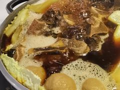 -运气牛自助酱大骨火锅(南京东路店)