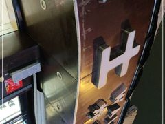 -华莱士·全鸡汉堡(财经学院店)