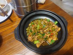 -几个木匠匠人厨房