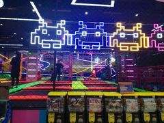 -酷跳蹦床主题公园(万胜广场店)