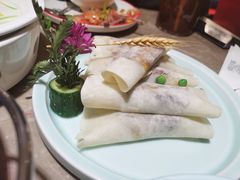 春饼卷酥肉-新白鹿餐厅(金鹰新街口店)