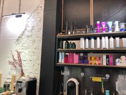 -Hair Co.一间沙龙