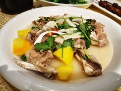新疆手抓肉-巴扎美食·新疆菜·西域歌舞表演餐厅(新疆大厦店)