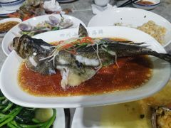 -四川小胡子海鲜(丁村万人海鲜广场店)