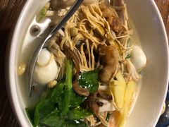 三鲜米线-中8楼风尚云南菜(颐堤港店)