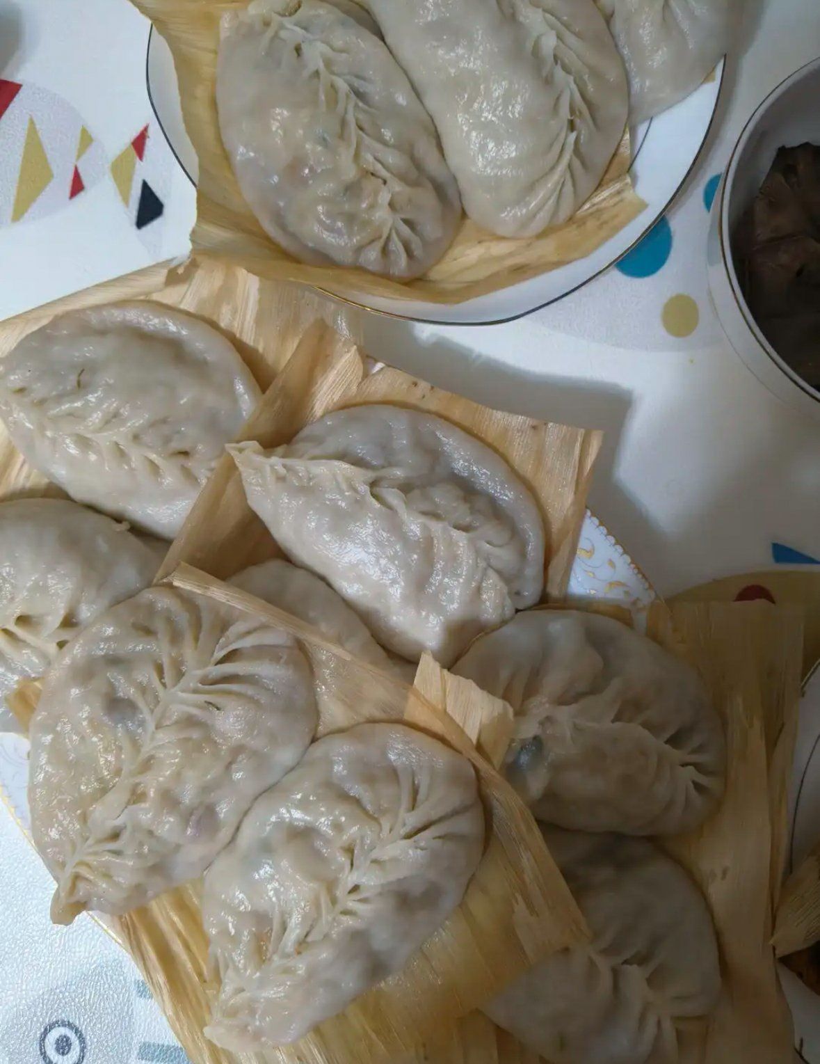 别擀太薄,太薄就是这样滴,说实话,吃包子是我的强项,就这种凉水面的一