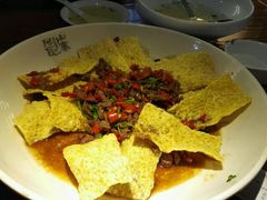 -阿瓦山寨·湘菜现炒·剁椒鱼头王(咸阳总店)