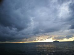 -Sunset Bar(丹绒亚路香格里拉店)