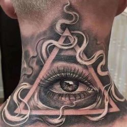 点击看大图 -龙之吻专业刺青·手工耳洞·纹身去色