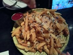 松露蘑菇奶油汤-C&R西班牙餐厅