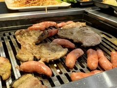 -臻牛烤肉
