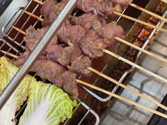 -哈尔滨小酒馆·鲜肉现穿自助烧烤(康新花园店)