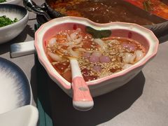 -伴山牛贵州黄牛肉火锅·苗疆非遗艺术餐厅(上海首店)