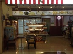 -红宝石·鲜奶小方·海派西点房(莘庄龙之梦店)