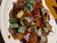 腊八蒜炒猪肝-95号酱骨·一块豆腐(展春园西路店)