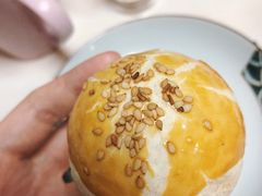 凤梨蛋黄酥-玥儿弯弯手作烘焙(中海国际社区御城店)