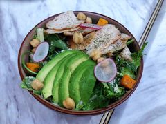 牛油果烧鸡沙拉-农畉LONFOOD(福田星河COCOPark店)