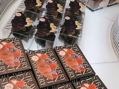 -HOT CRUSH趁热集合·现烤面包(环球港店)