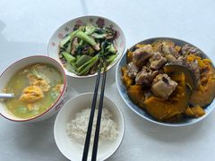 -鲸育宝宝月嫂(徐汇店)