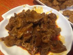 -爆炸头阿姨小四川正宗川味小吃(无任何分店)