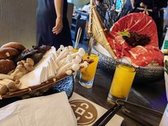 -湊湊火锅·茶憩(杭州湖滨银泰in77店)