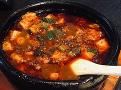 -万重锦·人文川菜馆(骡马市店)