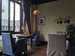靠窗位-1013咖啡书吧(兰庭国际店)