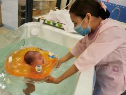-莉泽月子中心(鹅潭汇店)