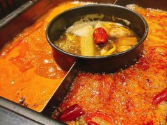 -老牌坊云南鱼豆花火锅(爱建店)