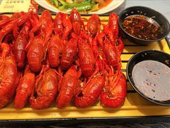 -肥肥虾庄·金牌油焖大虾(东湖欢乐谷店)