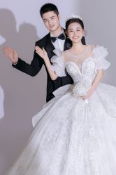 -青禾蒙娜丽莎婚纱摄影(武汉总店)