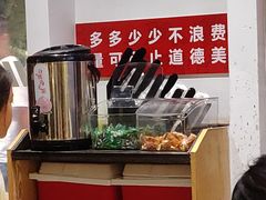-湘阁里辣(沙井华润万家店)