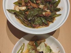 -关东小磨东北菜(上海长风大悦城店)