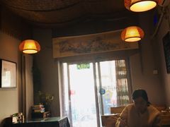 靠窗位-蜗牛小馆醉乡民谣云南菜(惠新西里店)