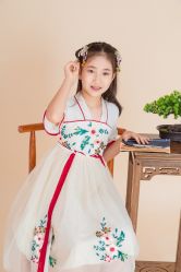 -小熊维尼高端儿童摄影(罗湖区总店)