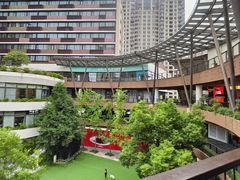 -瑞虹新天地月亮湾