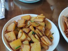-芦茨金富饭庄·25年老字号·专做稻草鸡