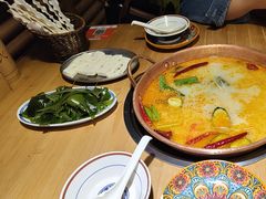 -洱火云南酸菜牛肉火锅(石景山当代商城店)