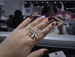 -槿里日式美甲工作室