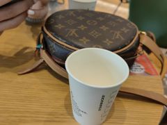 -星巴克臻选(湖滨道店)