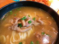 -诚铭记·虾仁汤包·成都小吃(融创店)