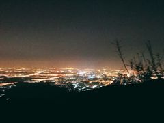 -鬼笑石后山停车场
