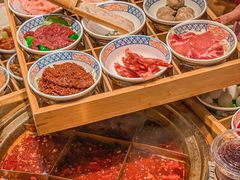 -周小明火锅(黑金冠社区店)